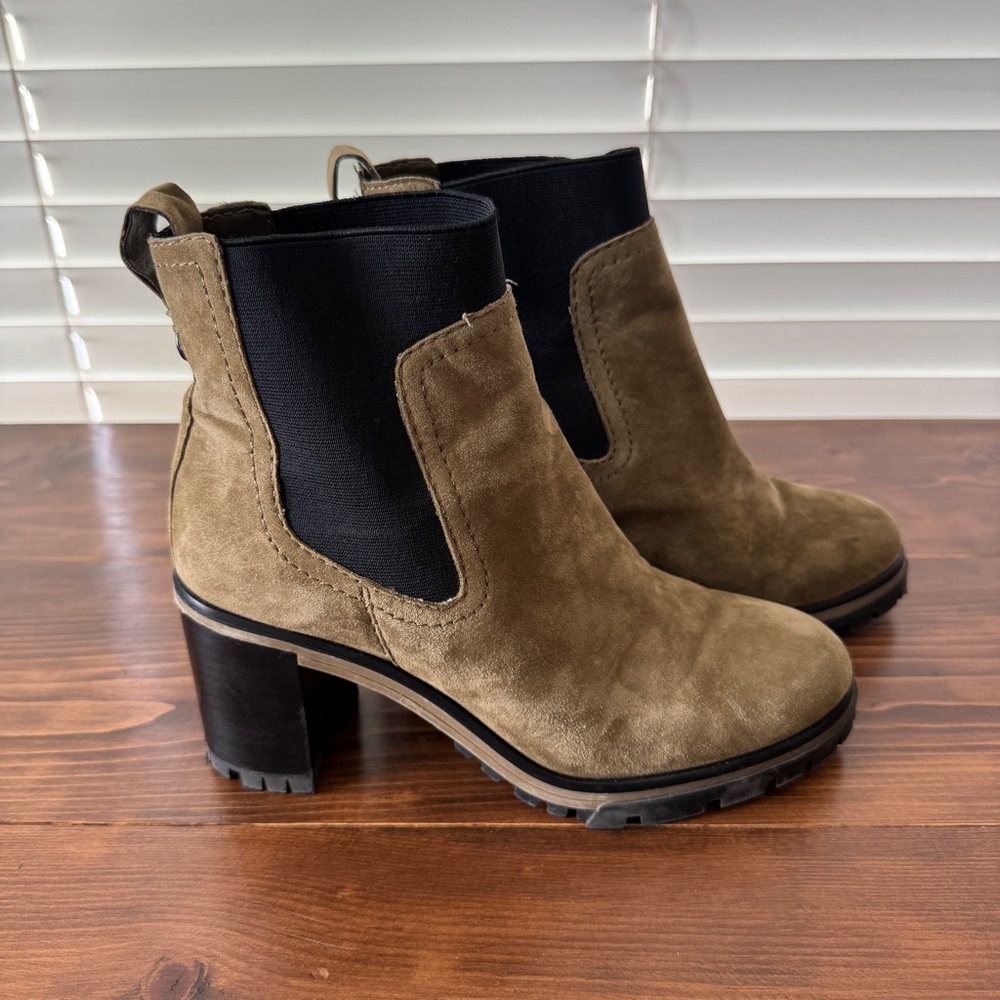 Vince Camuto Denniel suede chunky boot 8M